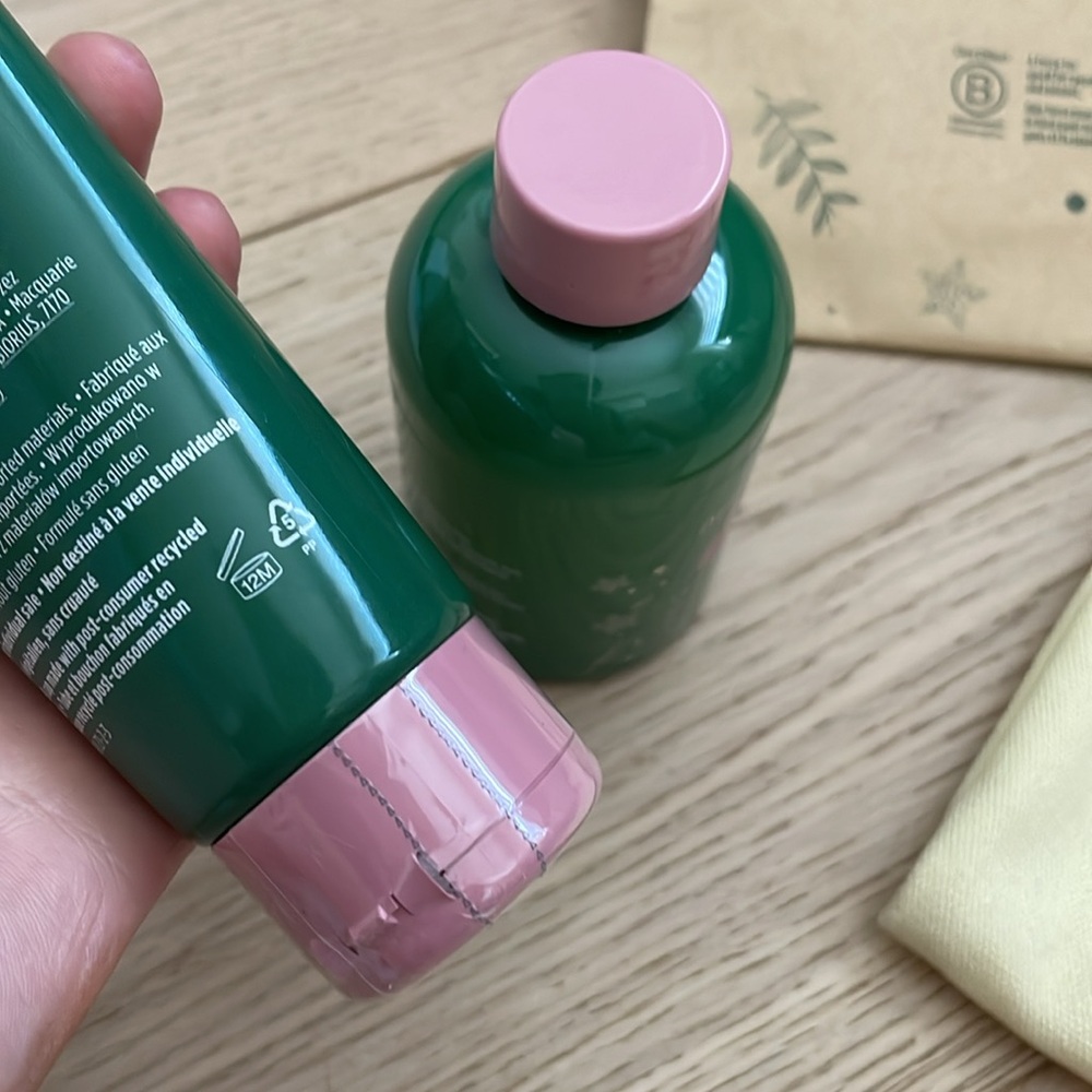 Arbonne Orchid Dust Soft and Smooth gift set - Picture 3 of 10